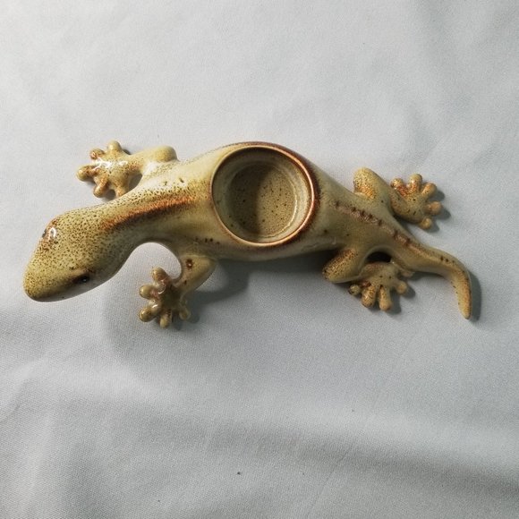 lizard light holder